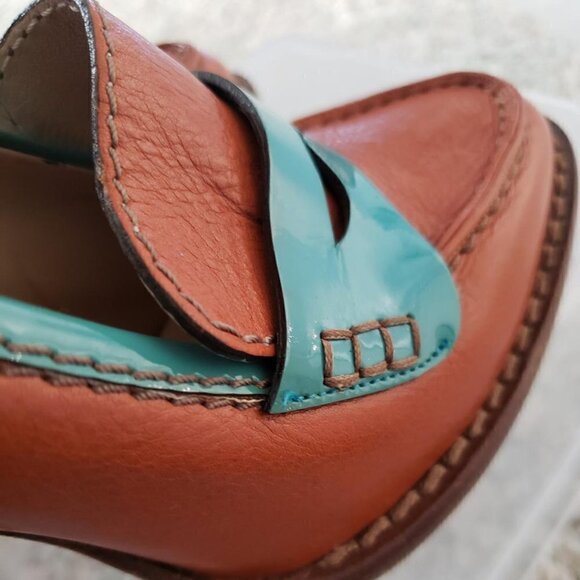 Dolce and  Gabbana block heel loafer heels - Picture 4 of 6